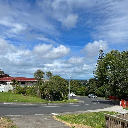 Totara Vale, Free Coffee, Parking And Wifi, Near Glenfield Mall And Highway 18,1 オークランド エクステリア 写真